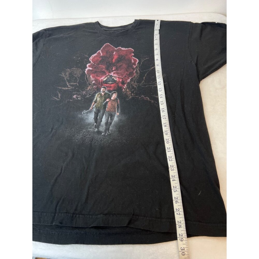 2023 Universal Studios Halloween Horror Nights The Last of Us Shirt 2XL Joel Ell - Picture 4 of 6